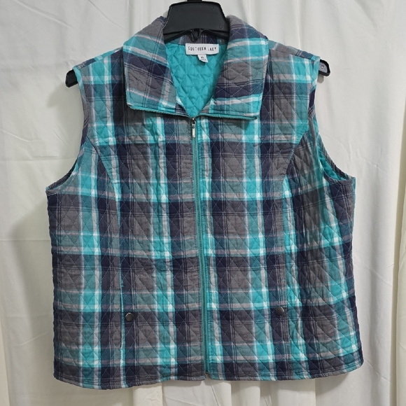 Southern Lady Jackets & Blazers - Southern Lady Teal & Plaid Quilted zip up vest w/ pockets. XL